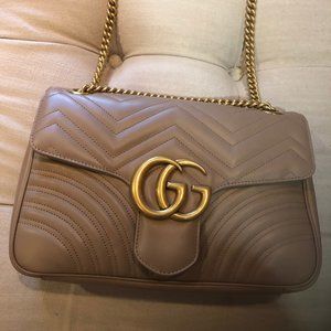 GG Marmont medium matelassé shoulder bag